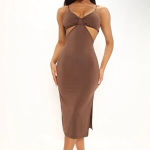 Analisa fashion nova cut out midi dress